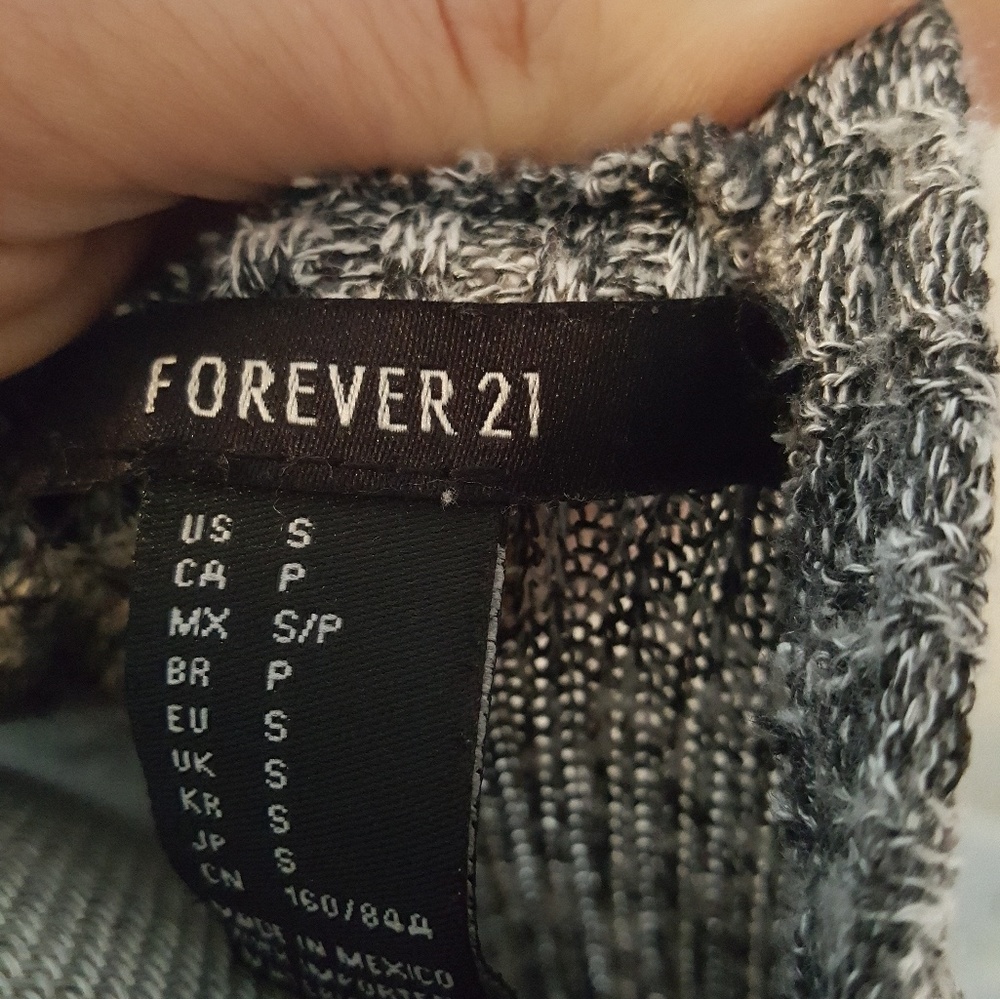 Sweater - Picture 3 of 3